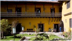 Cuscos-patios-6