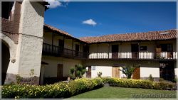 Cuscos-patios-8